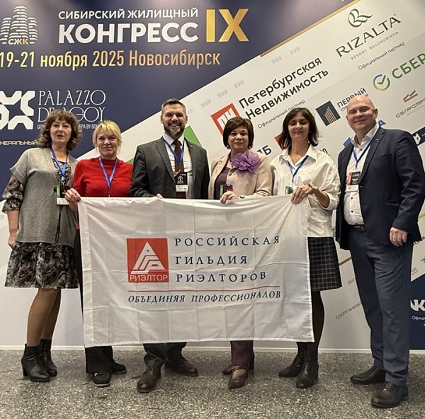 photo_5291829970365781598_y