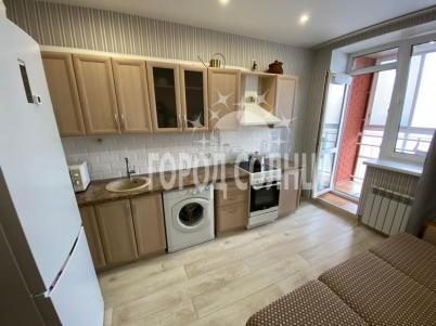 Продажа квартиры Омск.&nbsp;5-й микрорайон, Комарова проспект, 14к1