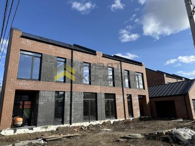 Продажа таунхауса Омск. 9-я Любинская ул., 86