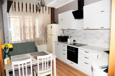 Продажа квартиры Омск. улица 10 лет Октября 70 Продажа квартиры Омск. улица 10 лет Октября 70
