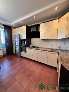 Продажа квартиры Омск. Комарова проспект, 17к2