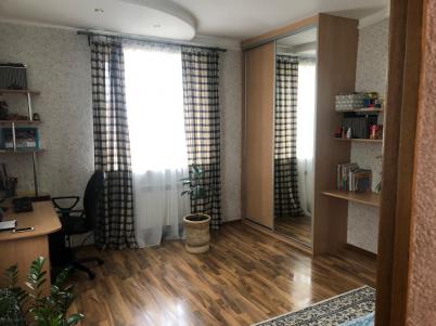 Продажа коттеджа Омск. 12-я Любинская улица 72 Продажа коттеджа Омск. 12-я Любинская улица 72