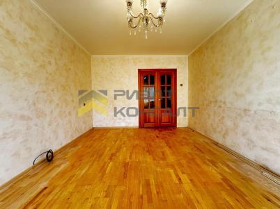 Продажа квартиры Омск. улица Лукашевича, 27