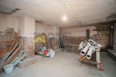 Продажа коммерческой недвижимости Омск. проспект Карла Маркса, 18/1