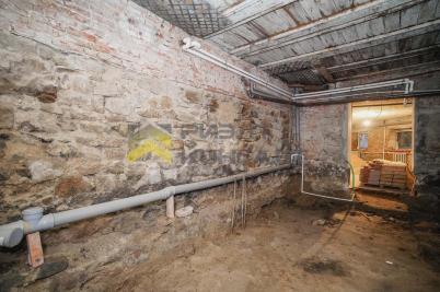 Продажа коммерческой недвижимости Омск. проспект Карла Маркса, 18/1