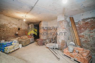 Продажа коммерческой недвижимости Омск. проспект Карла Маркса, 18/1