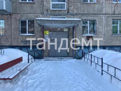 Продажа квартиры Омск. Городок Нефтяников, Мамина-Сибиряка, 15 Продажа квартиры Омск. Городок Нефтяников, Мамина-Сибиряка, 15