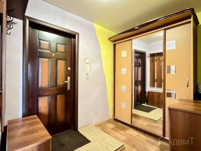 Продажа квартиры Омск. Комарова проспект, 27к4