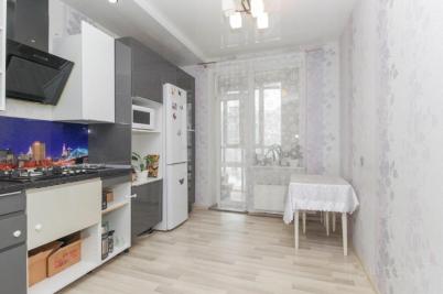 Продажа квартиры Омск. Комарова проспект, 15 Продажа квартиры Омск. Комарова проспект, 15