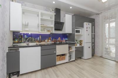 Продажа квартиры Омск. Комарова проспект, 15 Продажа квартиры Омск. Комарова проспект, 15