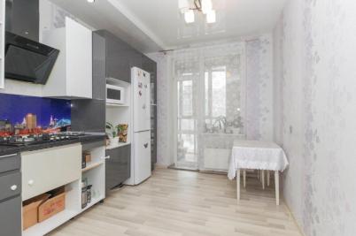 Продажа квартиры Омск. Комарова проспект, 15 Продажа квартиры Омск. Комарова проспект, 15