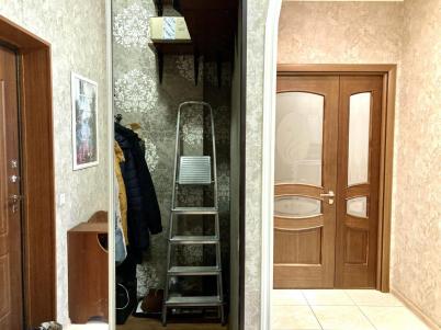 Продажа квартиры Омск. улица Маршала Жукова 107