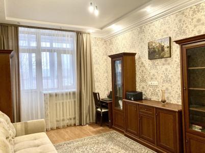 Продажа квартиры Омск. улица Маршала Жукова 107