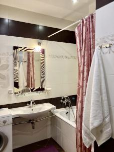 Продажа квартиры Омск. улица Маршала Жукова 107