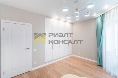 Продажа квартиры Омск. улица Вострецова, 5/2