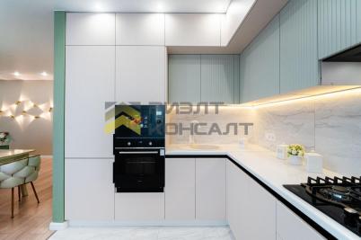 Продажа квартиры Омск. улица Вострецова, 5/2