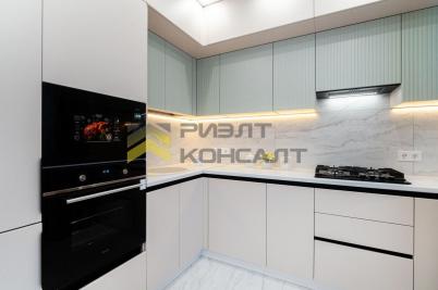 Продажа квартиры Омск. улица Вострецова, 5/2