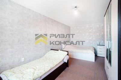 Продажа квартиры Омск. улица Дианова, 8/5