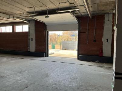 Продажа машиноместа Омск. 4-я Северная улица 6 Продажа машиноместа Омск. 4-я Северная улица 6