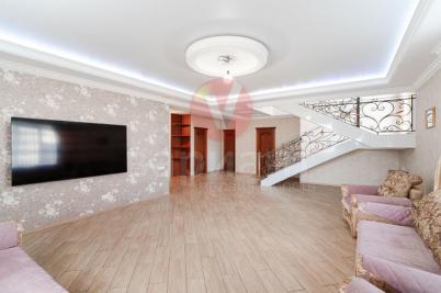 Продажа коттеджа Омск. 11-я Северная улица 121 Продажа коттеджа Омск. 11-я Северная улица 121
