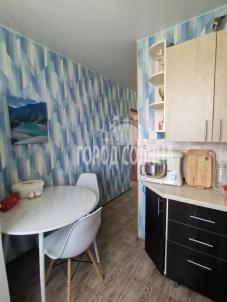 Продажа квартиры Омск. Старый Кировск, Профинтерна, 4