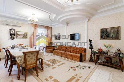 Продажа квартиры Омск. улица Коттеджная, 32