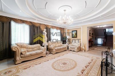 Продажа квартиры Омск. улица Коттеджная, 32