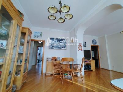 Продажа квартиры Омск. пр-кт. Карла Маркса,10