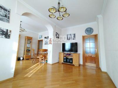 Продажа квартиры Омск. пр-кт. Карла Маркса,10