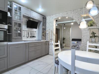 Продажа квартиры Омск. М.М.Кузьмина б-р., 23 Продажа квартиры Омск. М.М.Кузьмина б-р., 23