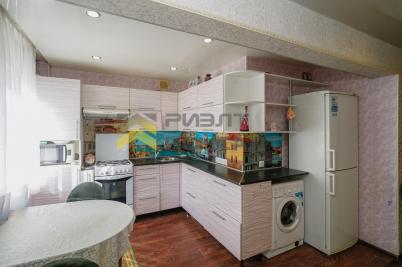 Продажа квартиры Омск. улица Белозерова, 11 Продажа квартиры Омск. улица Белозерова, 11