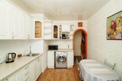 Продажа квартиры Омск. Ярослава Гашека, 1