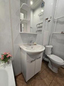 Продажа квартиры Омск. 1-й микрорайон, Ватутина, 9 Продажа квартиры Омск. 1-й микрорайон, Ватутина, 9