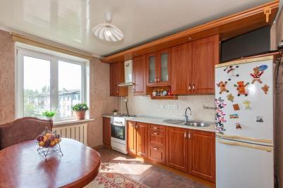 Продажа квартиры Омск. Заозёрный, Тимофея Белозерова, 8/1