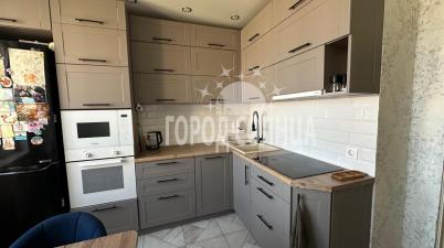 Продажа квартиры Омск. Авангард, 3-я Енисейская, 28 Продажа квартиры Омск. Авангард, 3-я Енисейская, 28