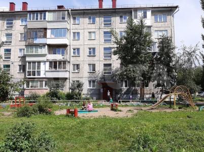 Продажа квартиры Омск. ул. 75 Гвардейской бригады, 18б Продажа квартиры Омск. ул. 75 Гвардейской бригады, 18б
