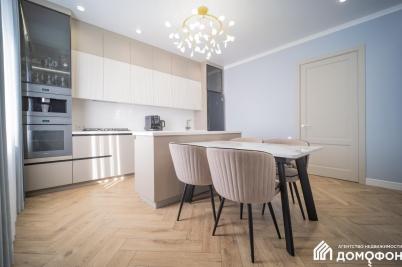 Продажа квартиры Омск. Широкая, 82