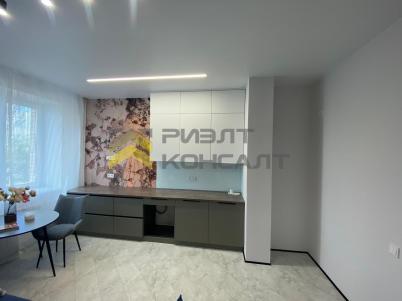 Продажа квартиры Омск. улица Рокоссовского, 32