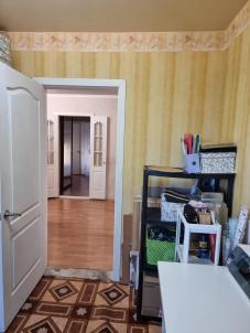 Продажа квартиры Омск. улица Бархатовой 3