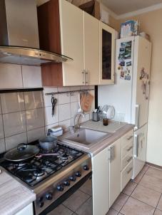 Продажа квартиры Омск. улица Бархатовой 3