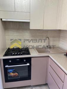 Продажа квартиры Омск. улица Индустриальная, 4