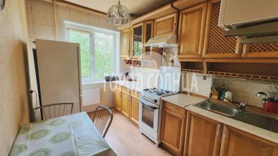 Продажа квартиры Омск. Звёздный, Комкова, 7б Продажа квартиры Омск. Звёздный, Комкова, 7б