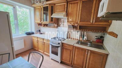 Продажа квартиры Омск. Звёздный, Комкова, 7б Продажа квартиры Омск. Звёздный, Комкова, 7б