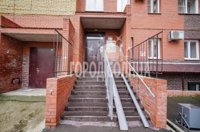 Продажа квартиры Омск. Юбилейный, Пригородная, 27