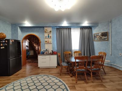 Продажа коттеджа Омск. Кучумова 50