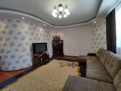 Продажа коттеджа Омск. Кучумова 50