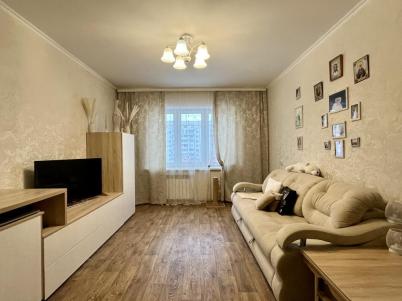 Продажа квартиры Омск. Завертяева, 7 к5