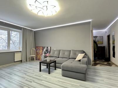 Продажа квартиры Омск. Дианова, 12 к1 Продажа квартиры Омск. Дианова, 12 к1