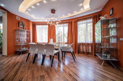 Продажа таунхауса Омск. Суворова ул., 90к7