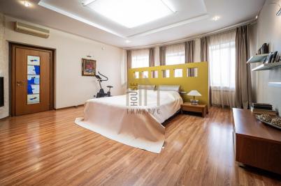 Продажа таунхауса Омск. Суворова ул., 90к7